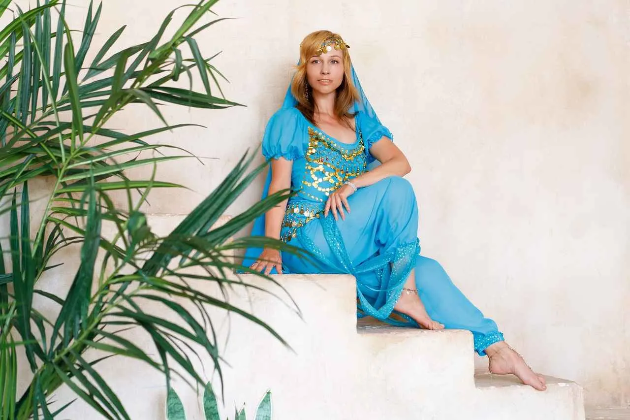 Resimli kolyelerle kişisel stilinizi oluşturun Resimli kolyelerle kişisel stilinizi oluşturun