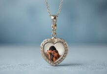 Çevrimiçi Alışveriş ve Valentine’s Day Fırsatları: Resimli Kolye ile Özel Bir Gün Geçirin Online Shopping and Valentine's Day Opportunities: Spend a Special Day with a Photo Pendant