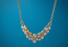 Resimli Kolye Alışverişi: Güvenli ve Keyifli Online Alışveriş İpuçları Image Necklace Shopping: Safe and Enjoyable Online Shopping Tips